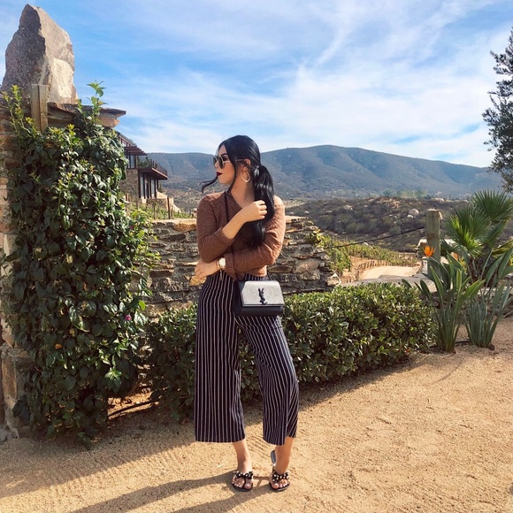 Meet your Posher, R - Picture 1 of 1